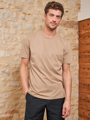 
                
                    Charger l&amp;#39;image dans la galerie, T-shirt Paul en coton biologique beige
                
            